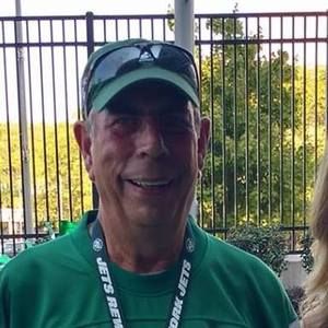 Meet your Posher, Dennis